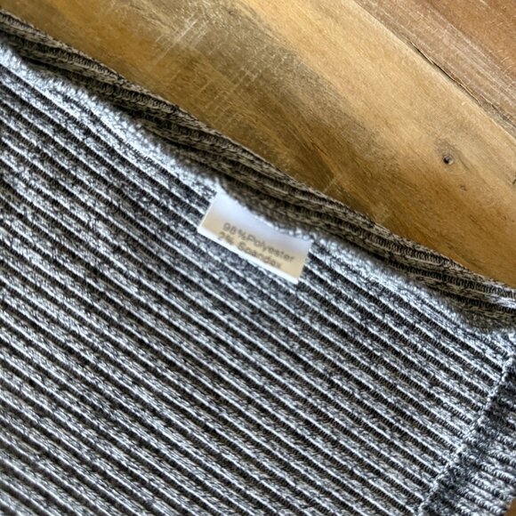 ECHT Ribbed Gray Long Sleeved Fitted Top - Medium - Picture 7 of 7